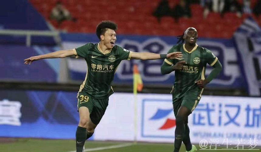 王钰栋乌龙+首球 布彭扎双响助浙江4-0胜三镇 王钰栋乌龙+首球 布彭扎双响助浙江4-0胜三镇